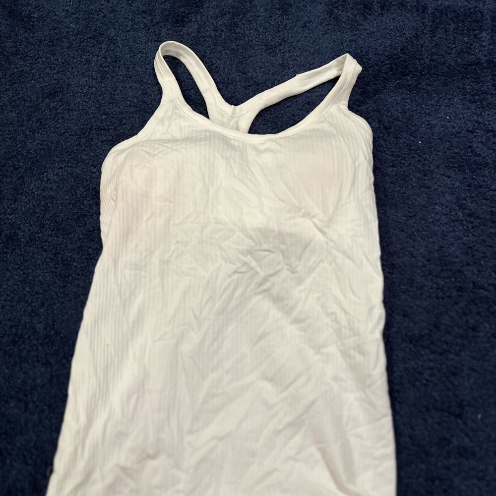 Lululemon tank